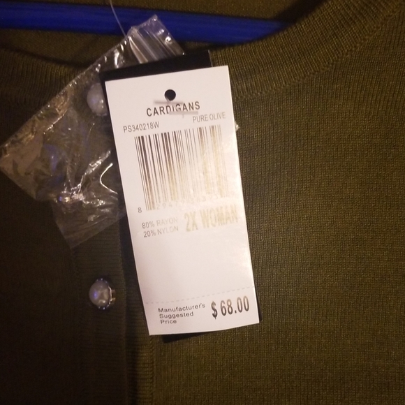 Blouse - Picture 2 of 3